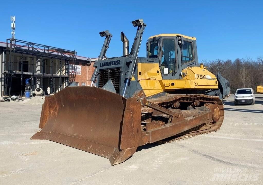 Liebherr 754 Pásové dozéry