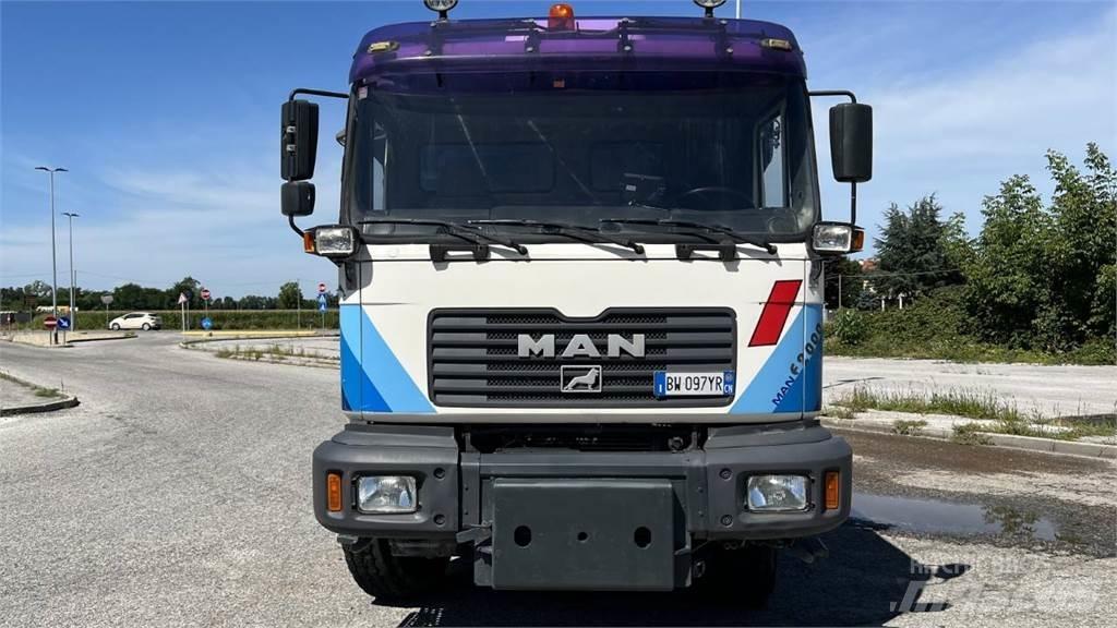 MAN 41.364 VF 8x4 Ďalšie nákladné vozidlá