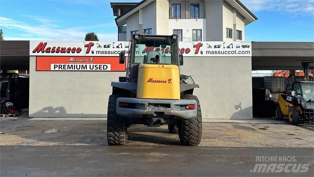 Mecalac AS210 4X4 Kolesové nakladače
