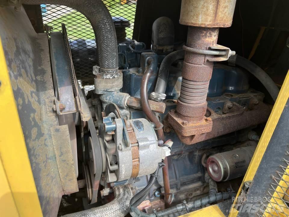 Morooka MK-40 Snežné pluhy, predné snežné radlice