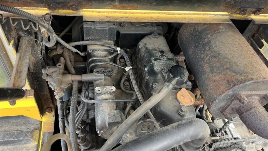 Morooka MK30 Snežné pluhy, predné snežné radlice