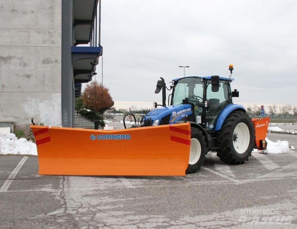 New Holland T5.115 Snežné pluhy, predné snežné radlice