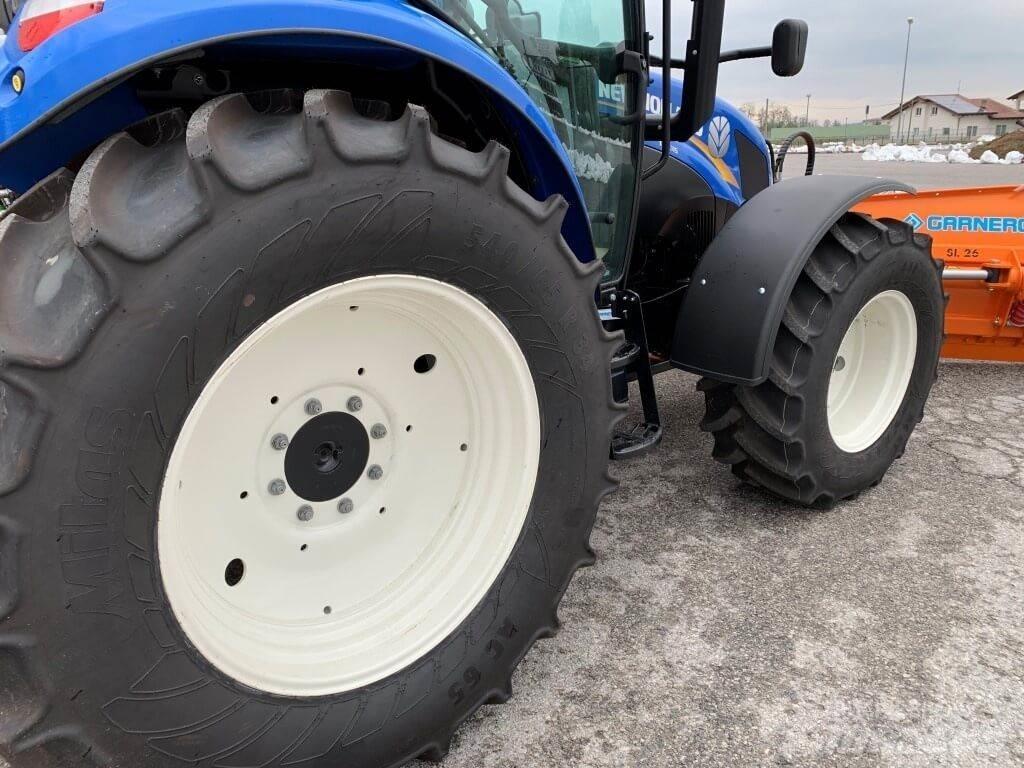 New Holland T5.115 Snežné pluhy, predné snežné radlice