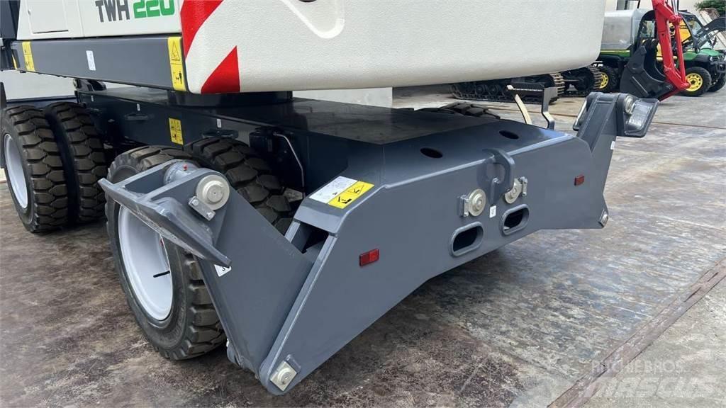 Terex TWH 220 S5 Kolesové rýpadlá