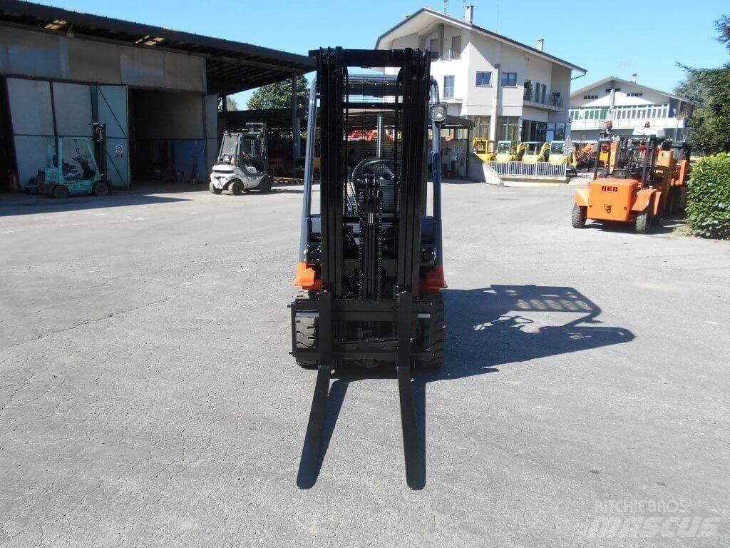 Toyota 02-7FDF18 Dieselové vozíky
