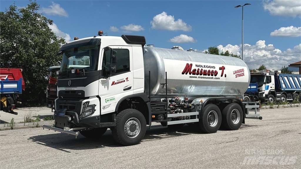 Volvo FMX 6X6 Cisternové nákladné vozidlá