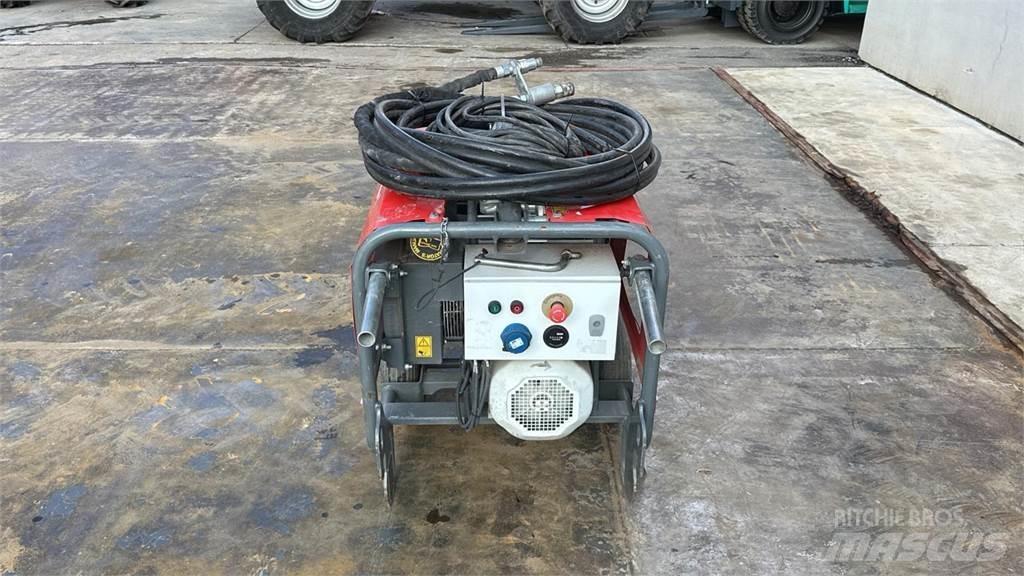 Wacker Neuson HPU8 Osvetľovacie stožiare