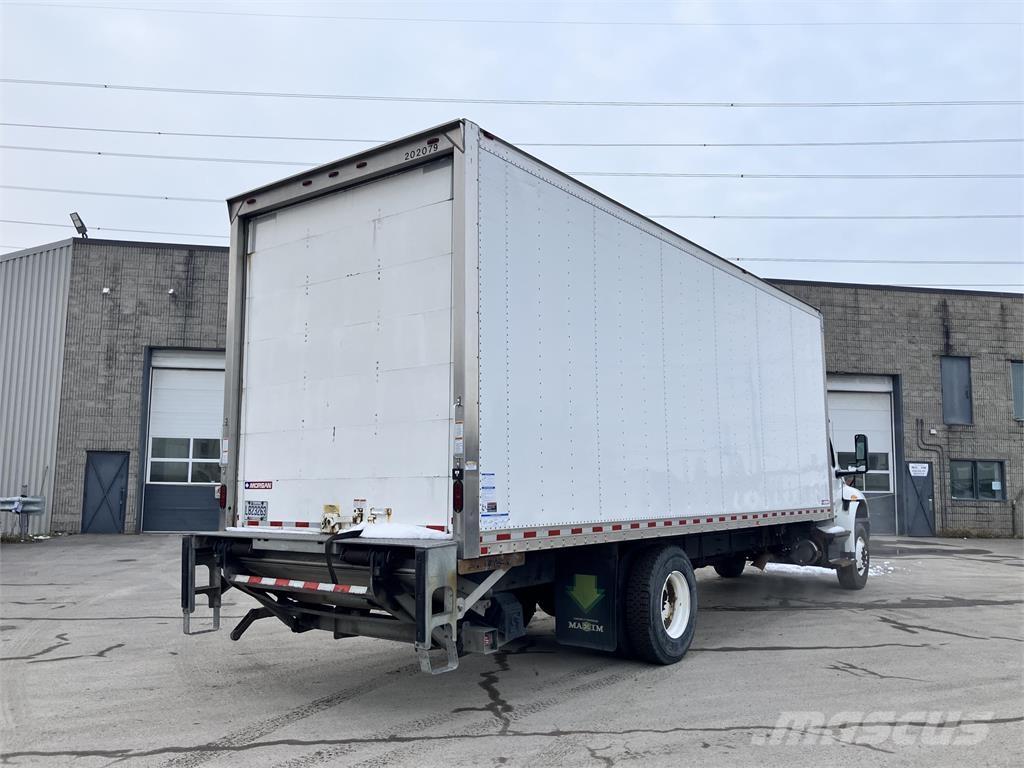 International MV Skriňová nadstavba