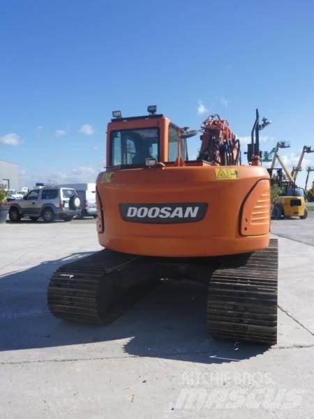 Doosan DX140LC Pásové rýpadlá