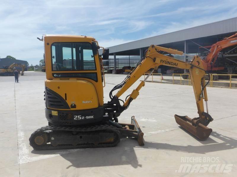 Hyundai R25Z-9A Mini rýpadlá < 7t