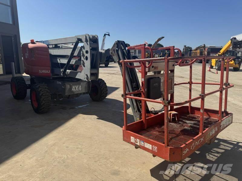 SkyJack SJ46AJ Kĺbové plošiny