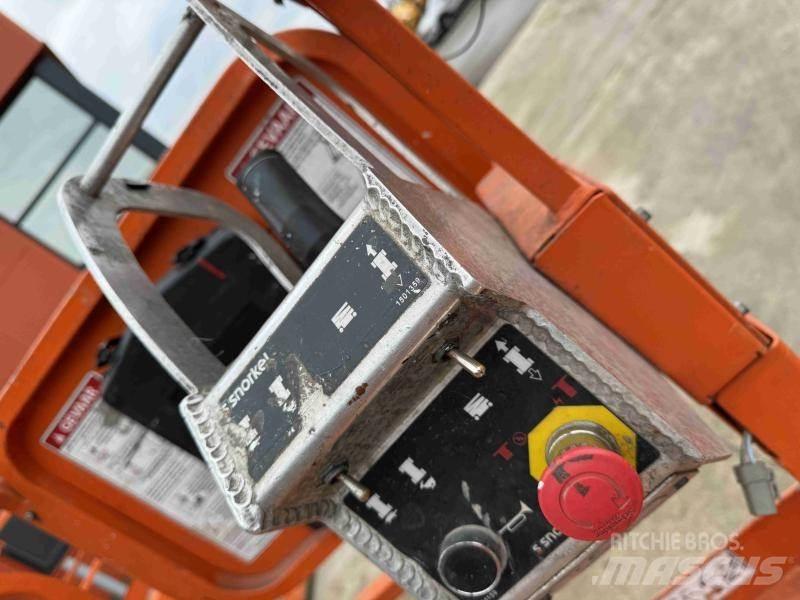 Snorkel S3215E Kĺbové plošiny