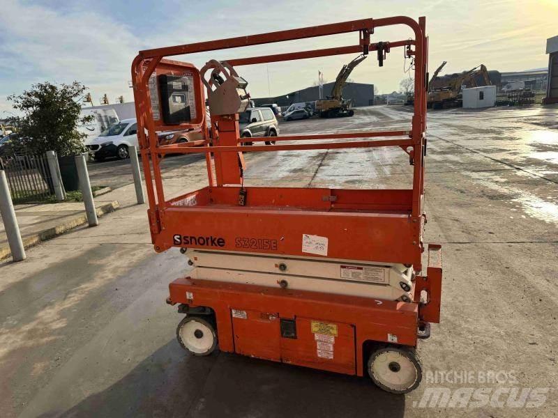 Snorkel S3215E Kĺbové plošiny