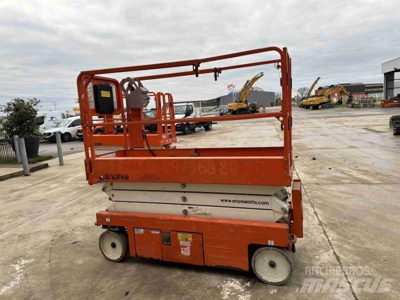Snorkel S3220E Kĺbové plošiny