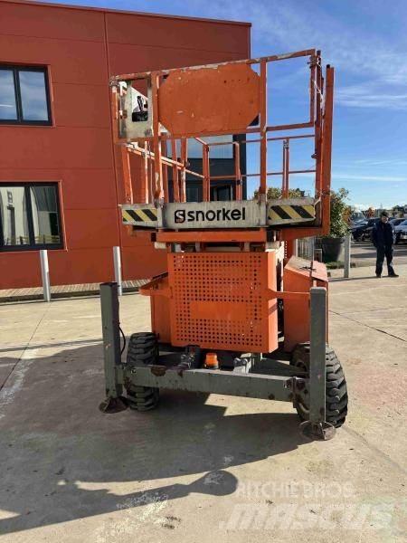 Snorkel S3370RT Kĺbové plošiny