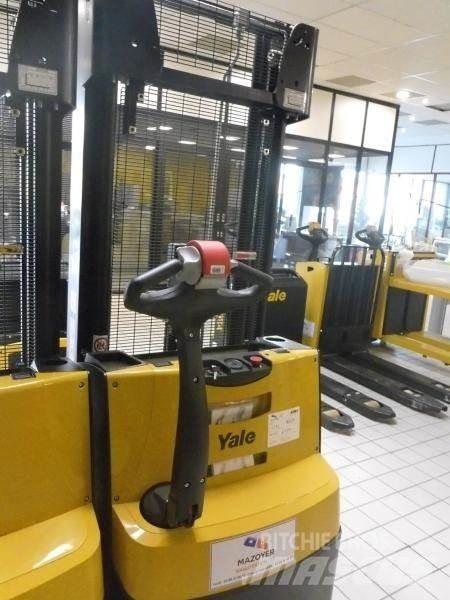 Yale MS 12 AC Ručne vedené vysokozdvižné vozíky