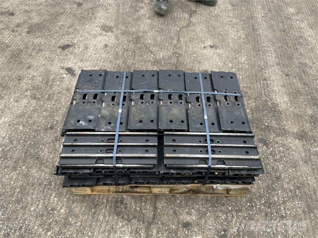  78x 450mm Steel Tracks Ďalšie poľnohospodárske stroje