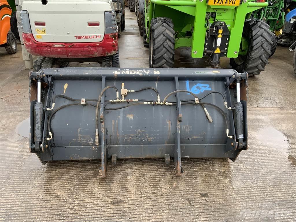 JCB 6FT 4 in 1 Bucket Ďalšie poľnohospodárske stroje