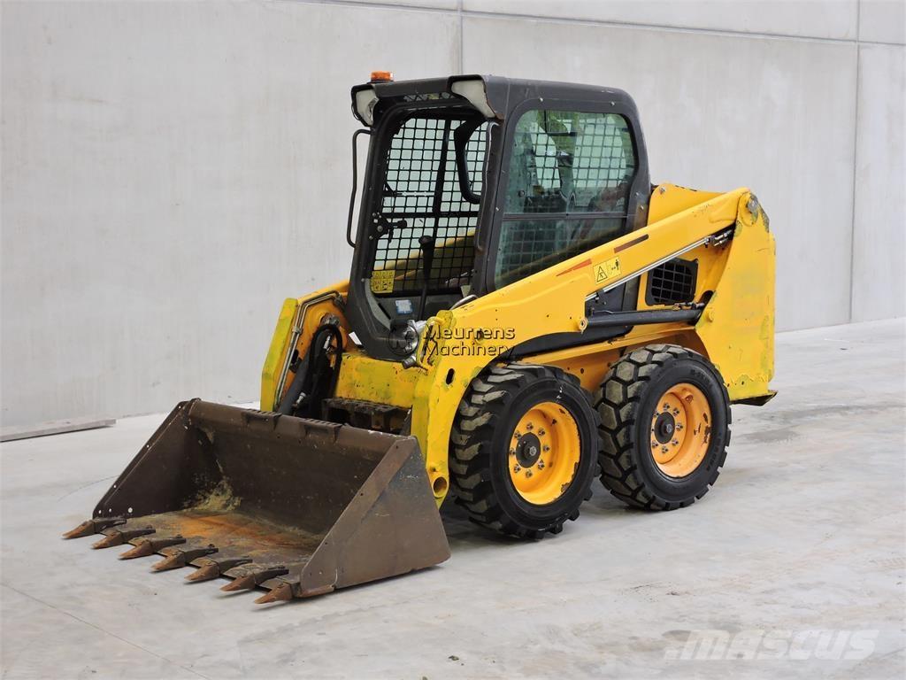 Bobcat S450 Kolesové nakladače