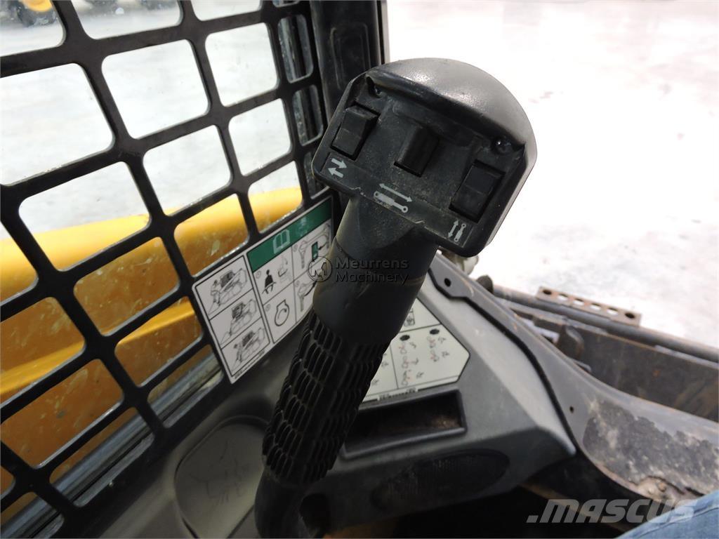 Bobcat S450 Kolesové nakladače