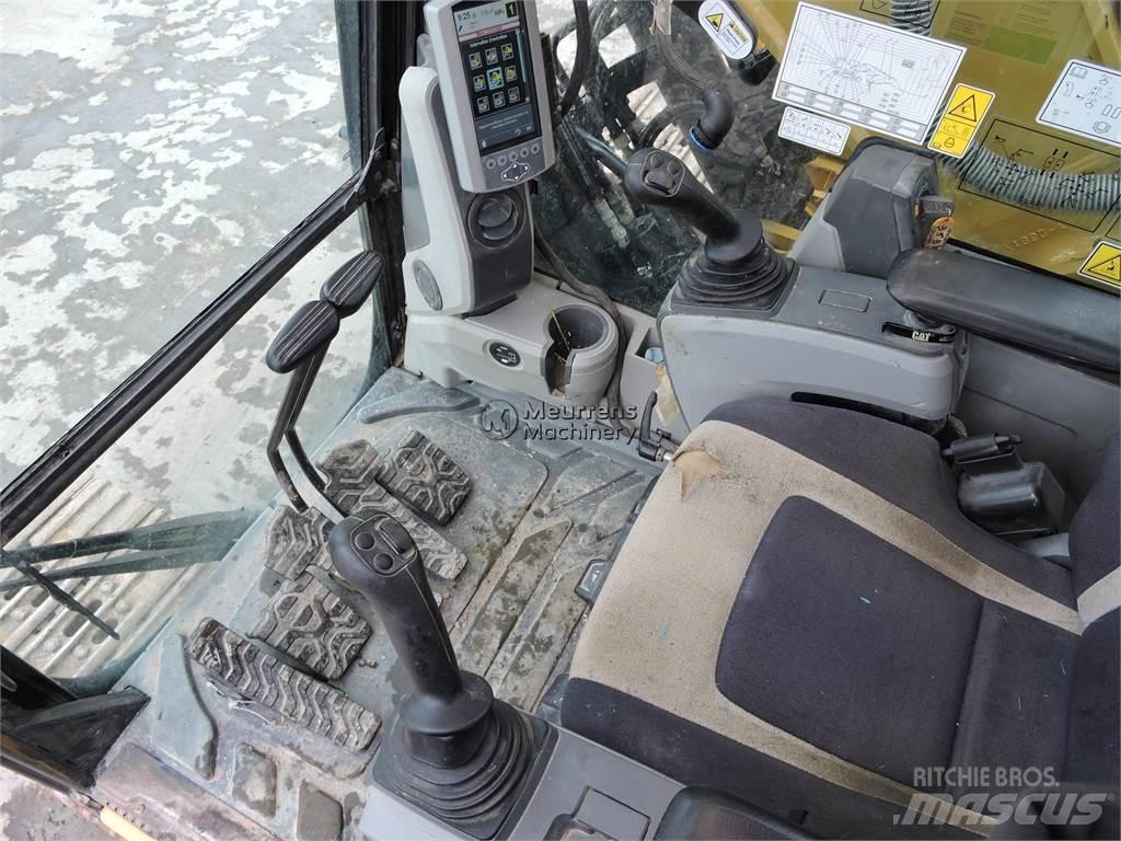 CAT 326F Pásové rýpadlá