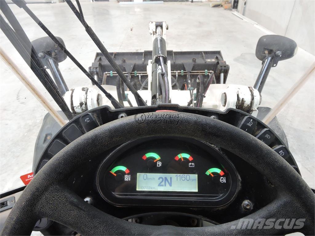 CAT 908M + FORK Kolesové nakladače