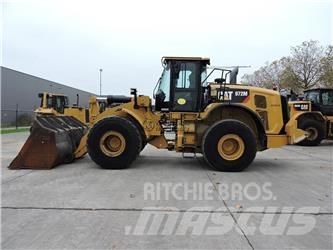 CAT 972M Kolesové nakladače
