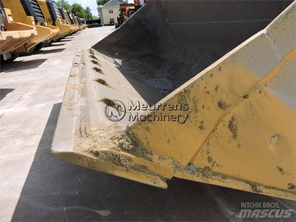 CAT 972M GERMAN Kolesové nakladače