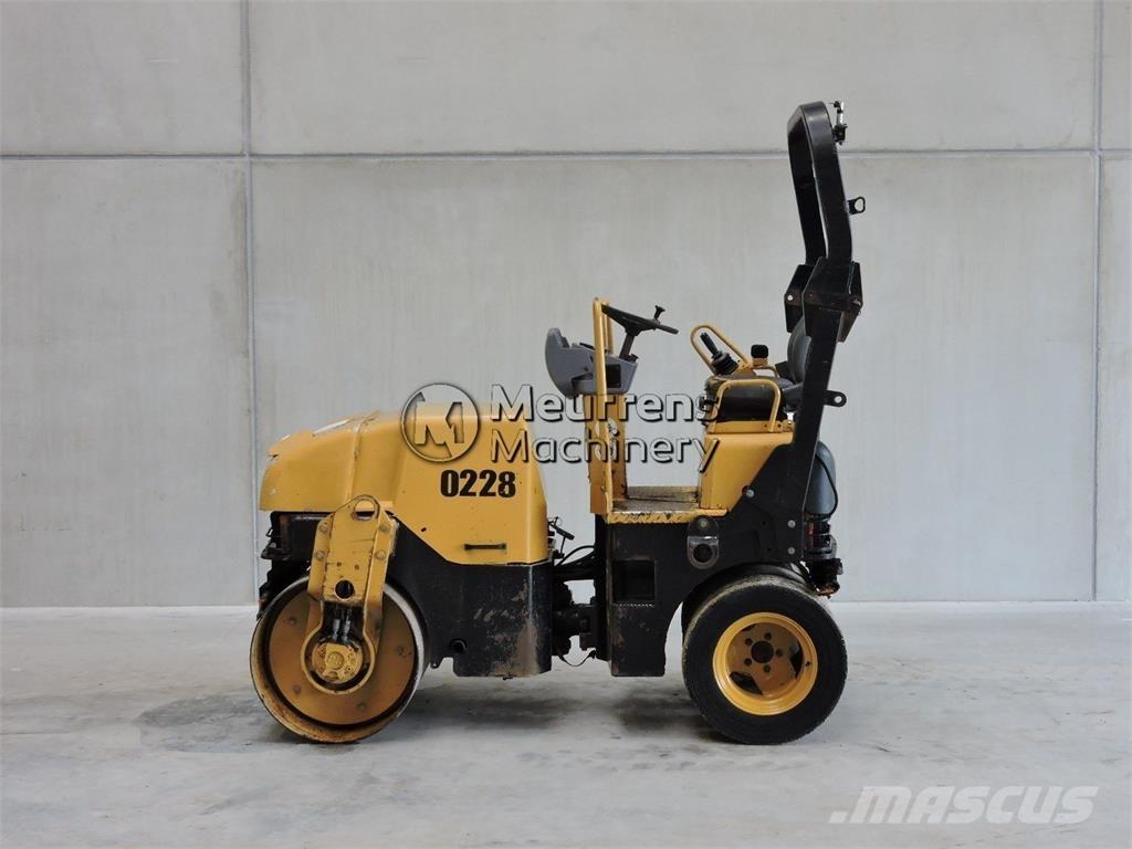 CAT CB225E Ďalšie valce
