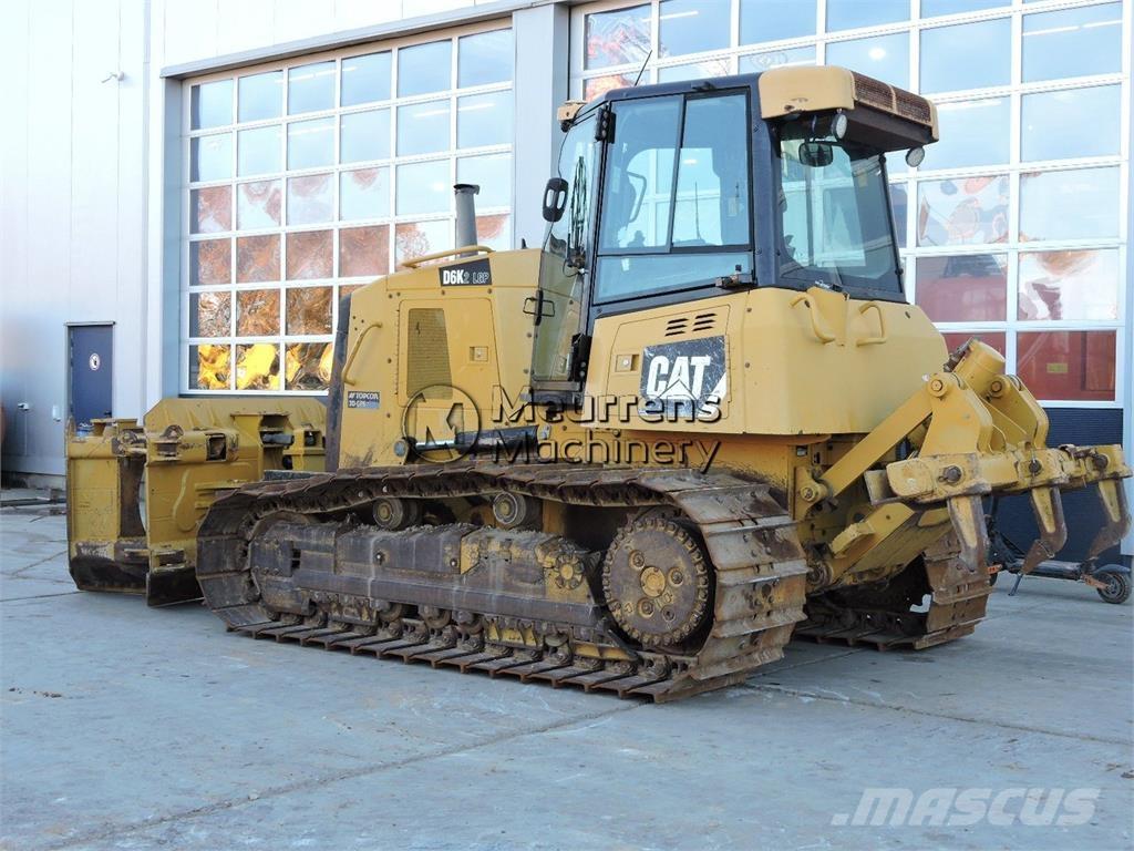 CAT D6K Buldozéry