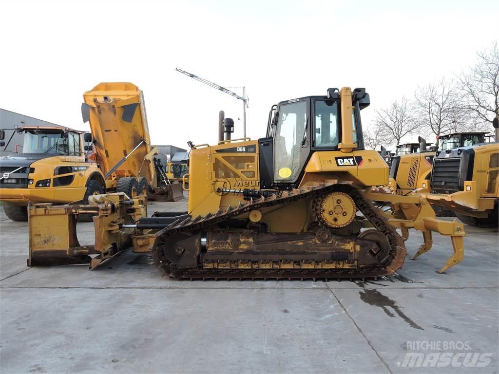 CAT D6NLGP Buldozéry