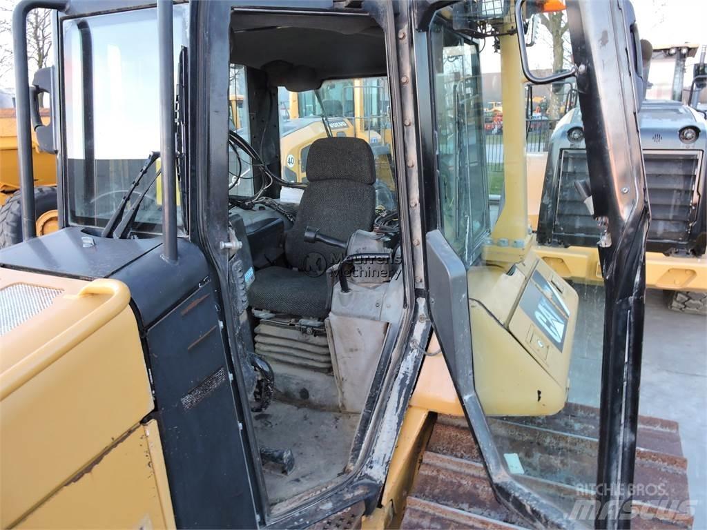 CAT D6NLGP Buldozéry