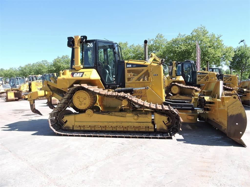 CAT D6NLGP Buldozéry