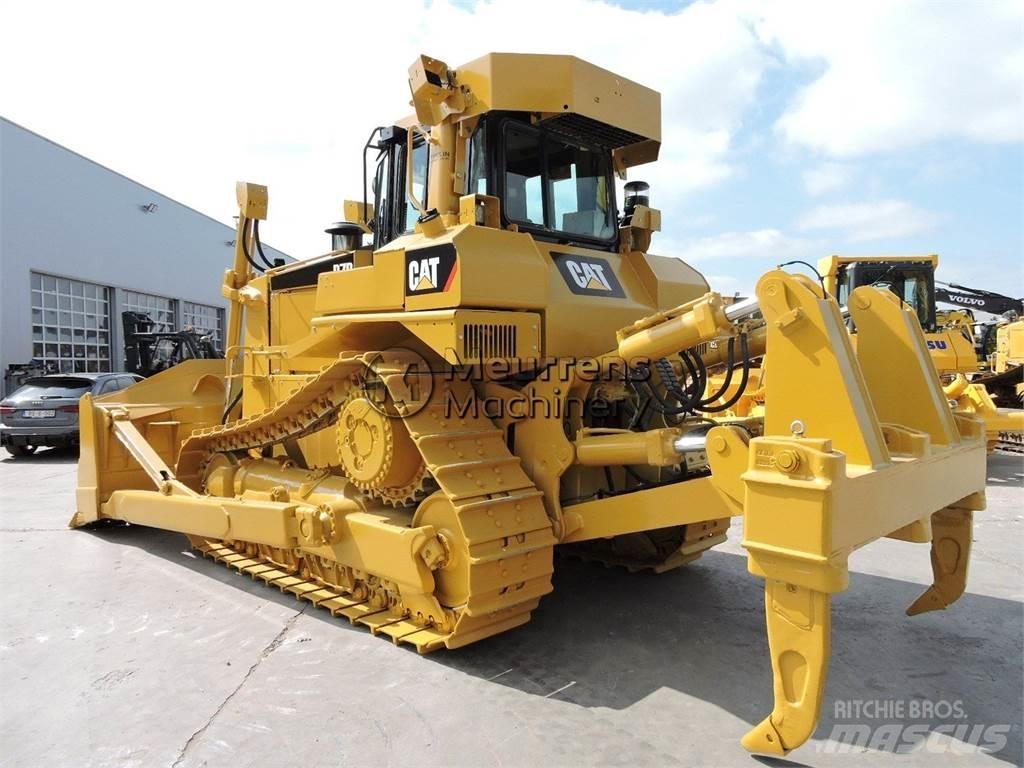 CAT D7R Buldozéry