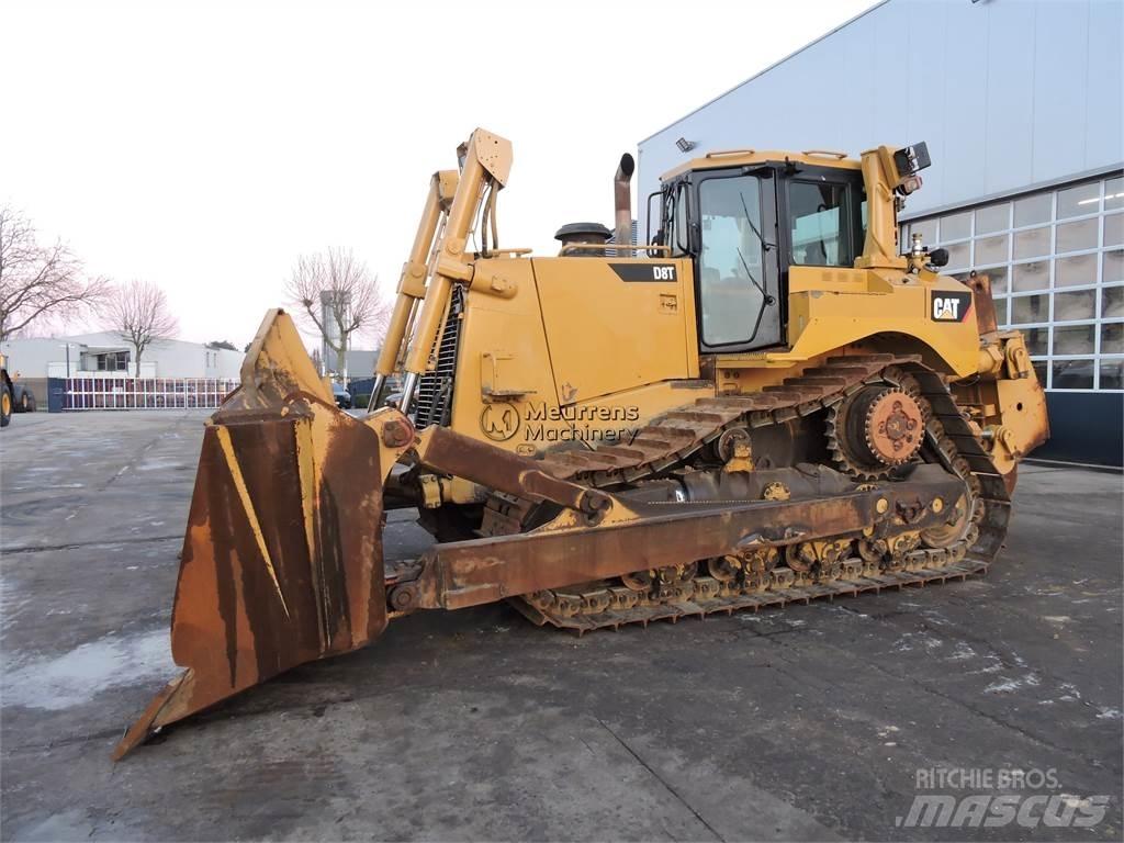 CAT D8T Buldozéry