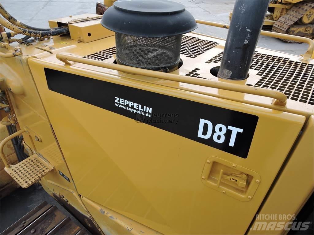 CAT D8T Buldozéry