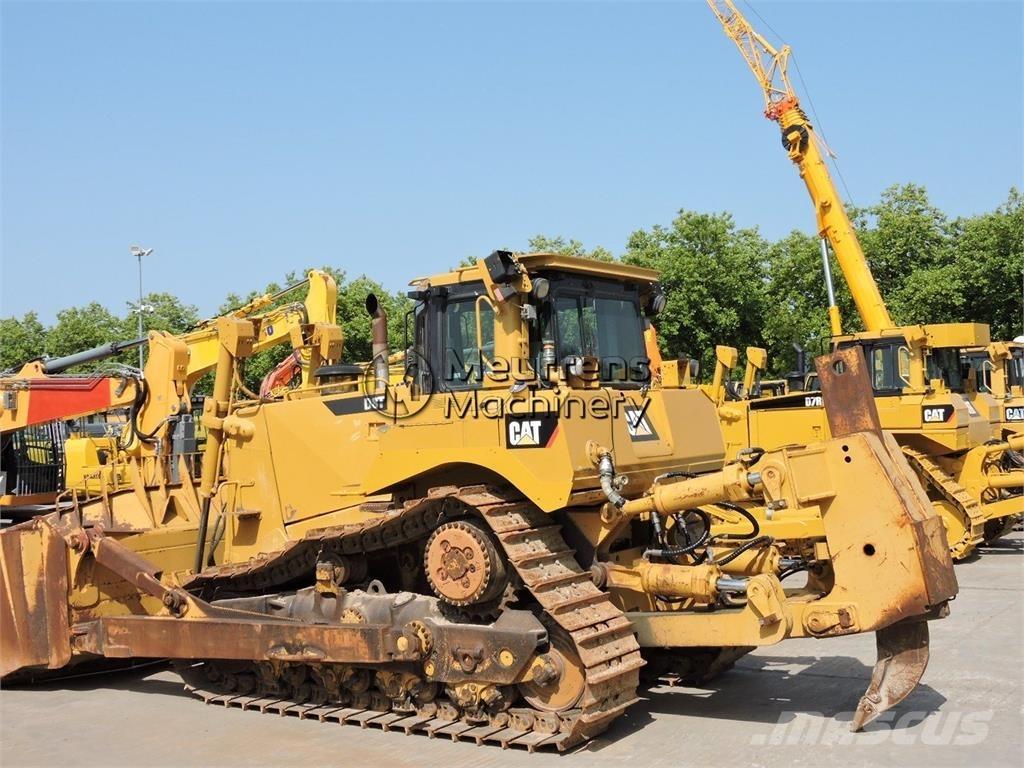 CAT D8T GERMAN Buldozéry