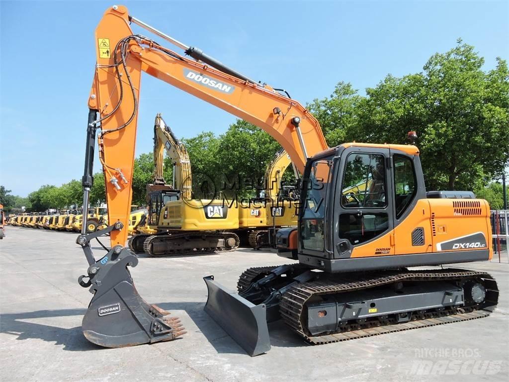 Doosan DX140LC Pásové rýpadlá