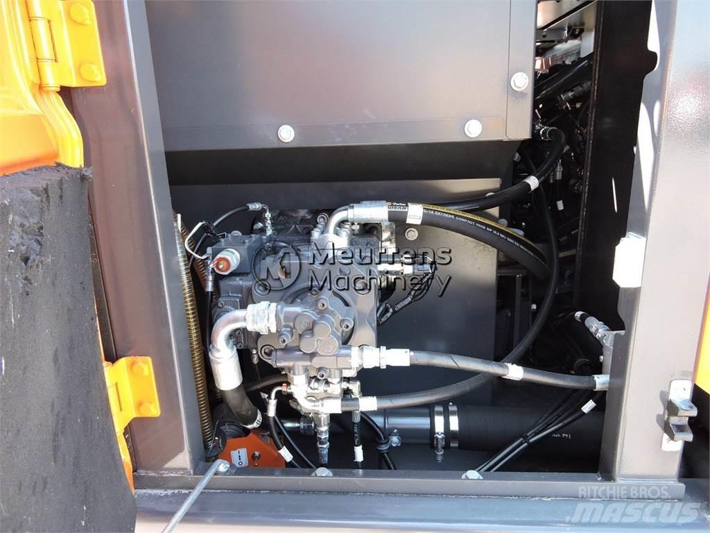 Doosan DX140LC Pásové rýpadlá