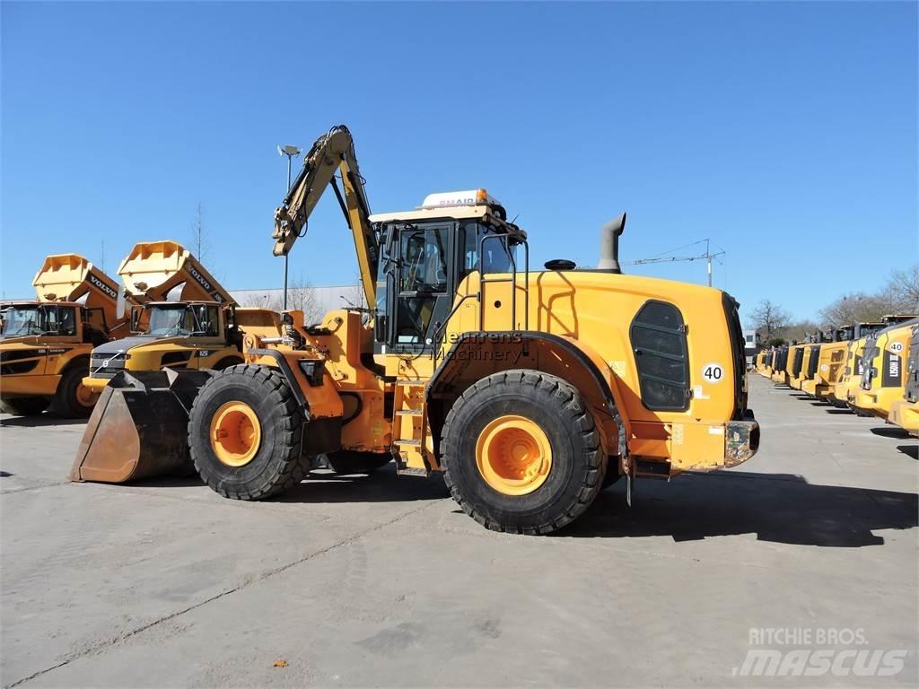 Hyundai HL970 Kolesové nakladače