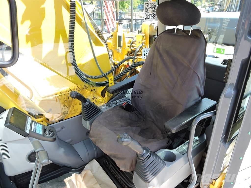 Komatsu PC210LC-10 Pásové rýpadlá