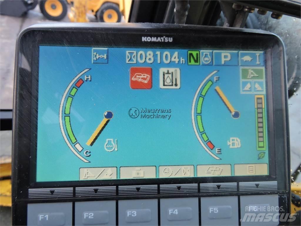 Komatsu PW98 Kolesové rýpadlá