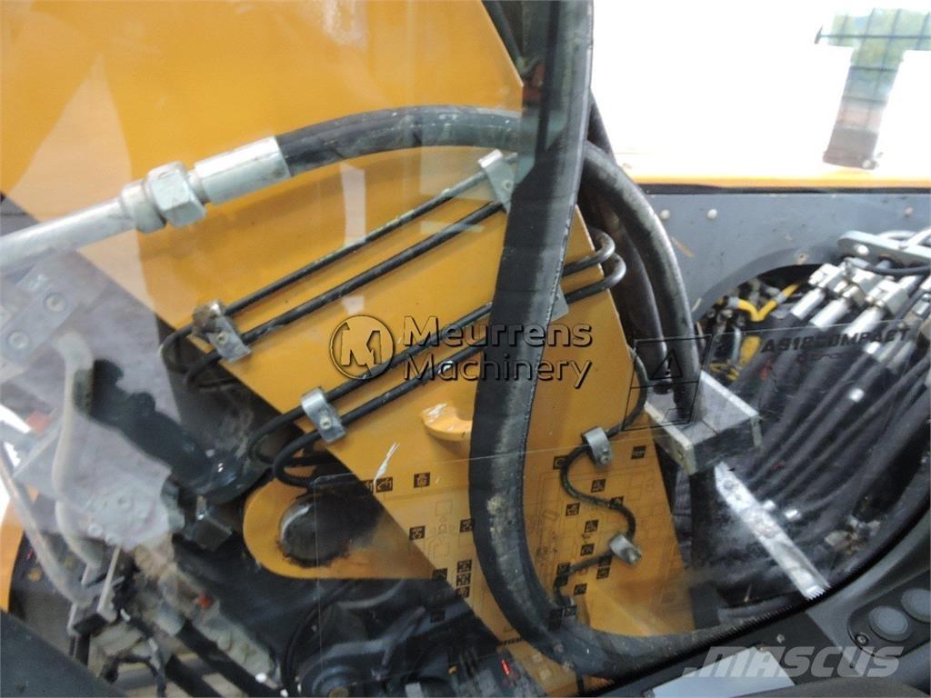 Liebherr A918 Kolesové rýpadlá