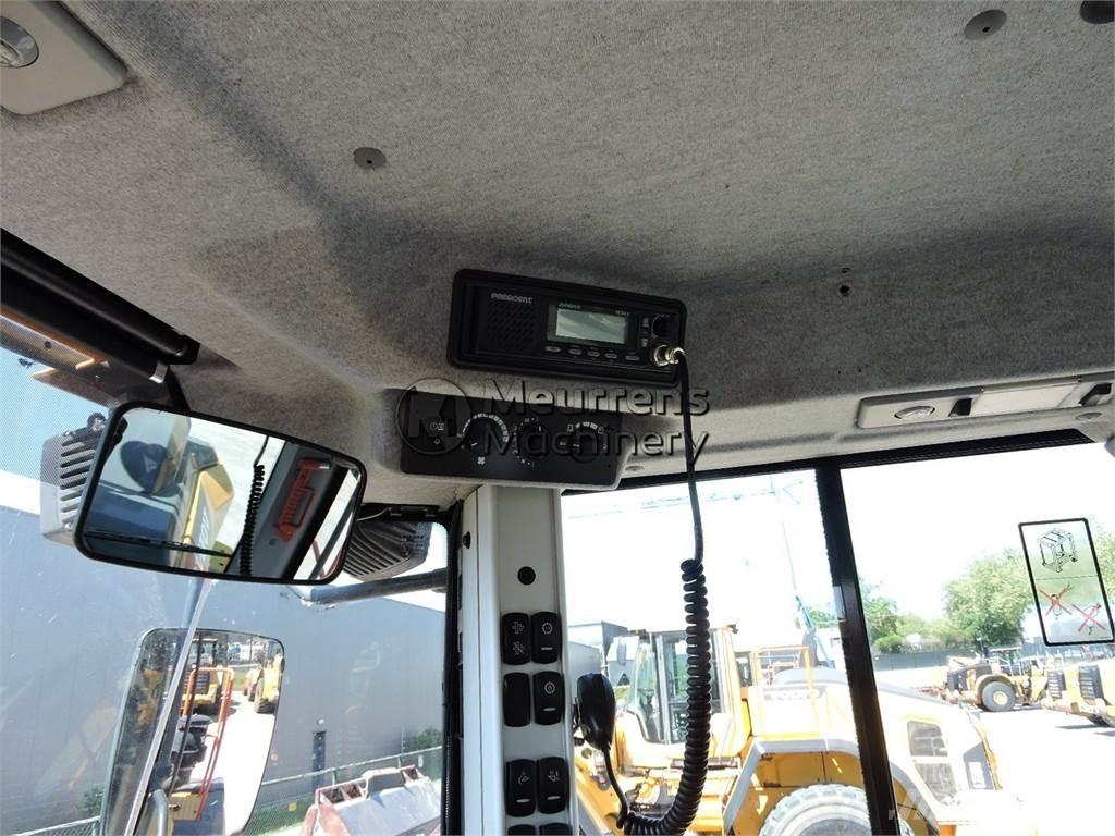 Volvo L120H Kolesové nakladače