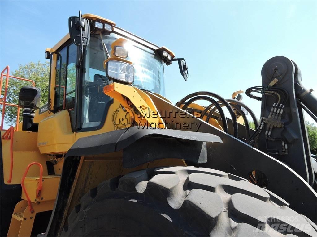 Volvo L150H Kolesové nakladače