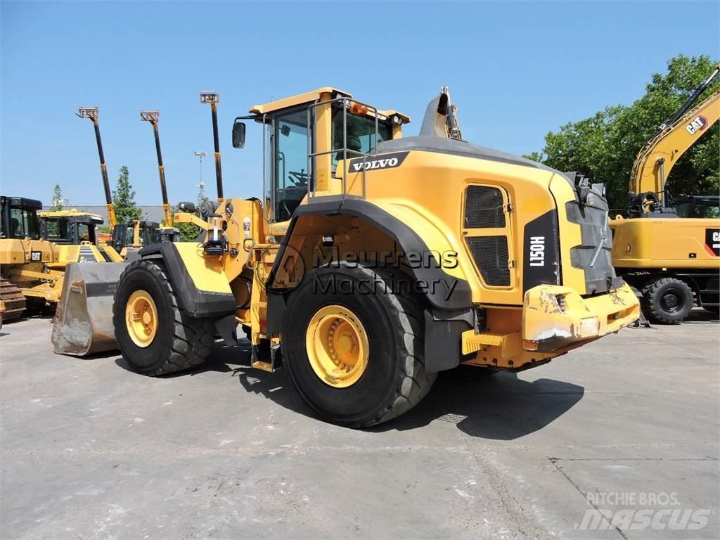 Volvo L150H Kolesové nakladače