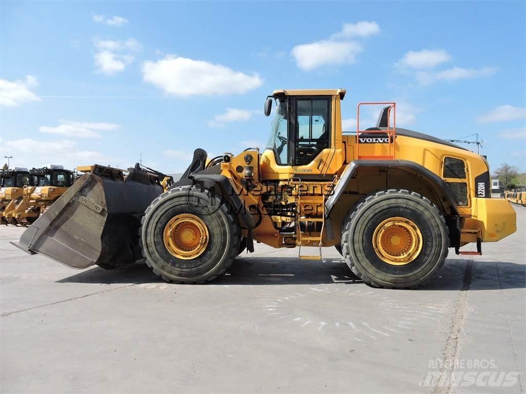 Volvo L220H Kolesové nakladače