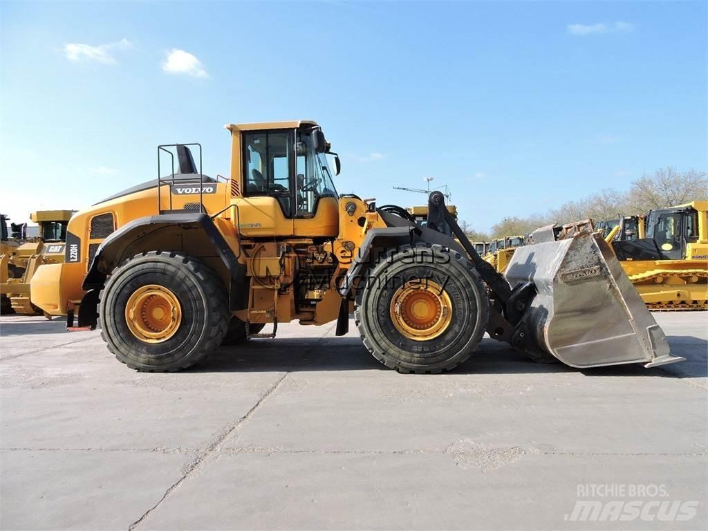 Volvo L220H Kolesové nakladače