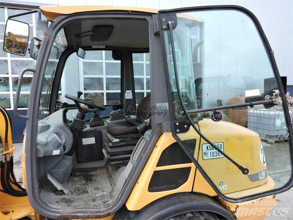 Volvo L25F Kolesové nakladače