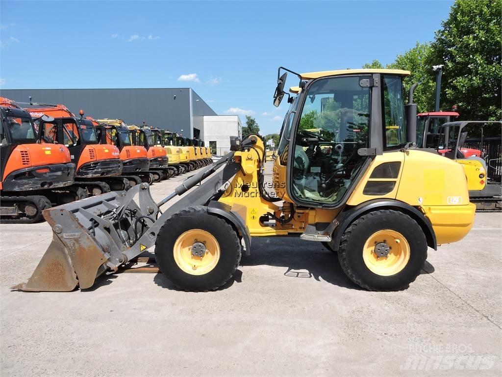Volvo L25F + FORK Kolesové nakladače